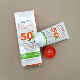 ضد آفتاب رنگی لابورن پوست چرب ضد آفتاب رنگی لابورن پوست چرب