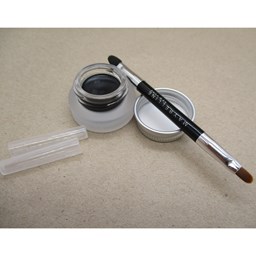 نمونه عکاسی خط چشم ژله ای میبلین MAYBELLINE مدل LASTING DRAMA up to 24 H نمونه عکاسی خط چشم ژله ای میبلین MAYBELLINE مدل LASTING DRAMA up to 24 H