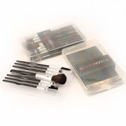 نمایش جزئیات برای ست براش 7 تکه هدی بیوتی Huda Beauty تصویر ست براش 7 تکه هدی بیوتی Huda Beauty