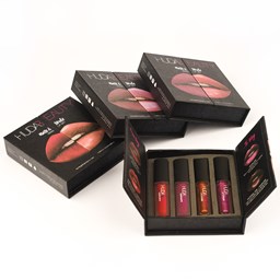 نمایش جزئیات برای رژلب مینی هدی بیوتی Huda Beauty بسته 4 عددی تصویر رژلب مینی هدی بیوتی Huda Beauty بسته 4 عددی