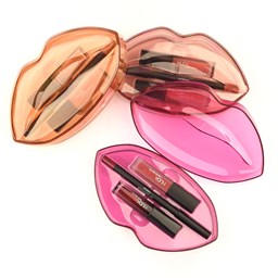 نمایش جزئیات برای پک شیشه ای طرح لب هدی بیوتی Huda Beauty تصویر پک شیشه ای طرح لب هدی بیوتی Huda Beauty