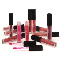 نمایش جزئیات برای رژ لب مایع مات و متالیک هدی بیوتی HUDA BEAUTY بسته دو عددی تصویر رژ لب مایع مات و متالیک هدی بیوتی HUDA BEAUTY بسته دو عددی