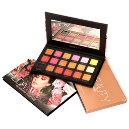 نمایش جزئیات برای پالت سایه 18 رنگ هدی بیوتی مدل رزگلد Huda Beauty تصویر پالت سایه 18 رنگ هدی بیوتی مدل رزگلد Huda Beauty