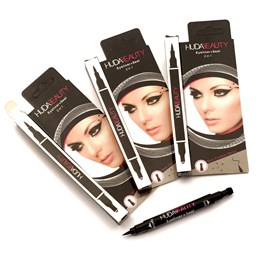 نمایش جزئیات برای خط چشم دو سر ماژیکی طرحدار هدی بیوتی Huda Beauty تصویر خط چشم دو سر ماژیکی طرحدار هدی بیوتی Huda Beauty