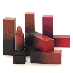نمایش جزئیات برای رژ لب جامد مات هدی بیوتی HUDABEAUTY مدل Kiss تصویر رژ لب جامد مات هدی بیوتی HUDABEAUTY مدل Kiss