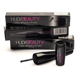 نمایش جزئیات برای خط چشم ریلی هدی بیوتی Huda Beauty تصویر خط چشم ریلی هدی بیوتی Huda Beauty